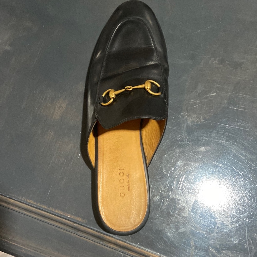Single size 39 left gucci princetown loafer
